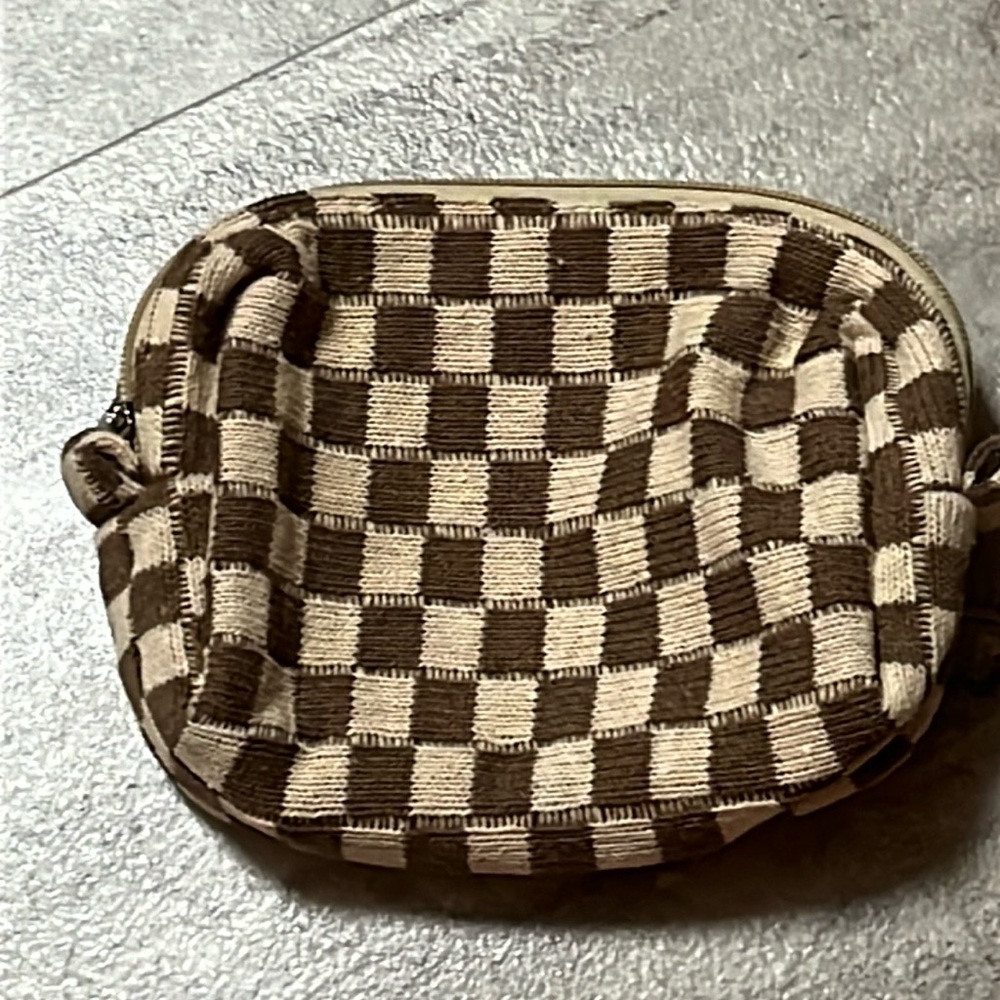 Checkered cosmetic bag NWOT